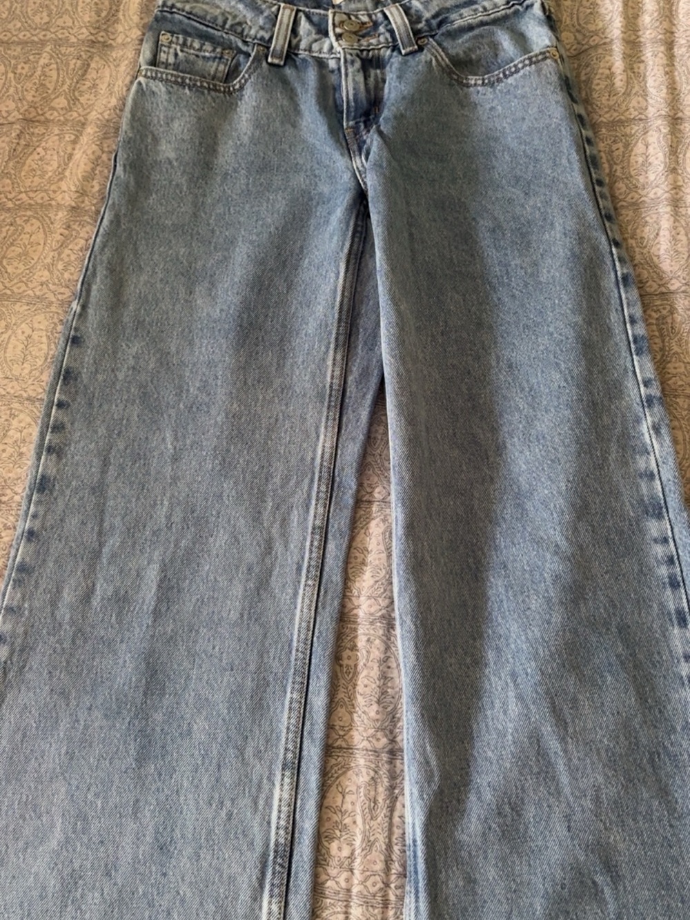 Levis SuperLow Wide-Leg Women's Jeans in Light Blue Wash